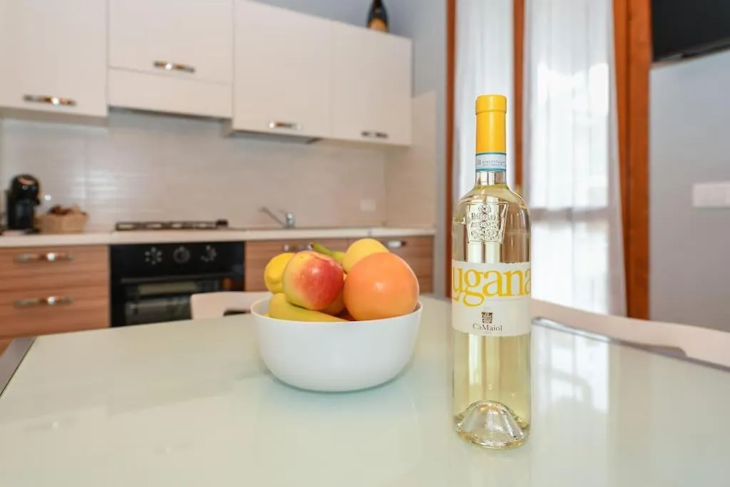 Apartment Baglio Degli Ulivi 시르미오네